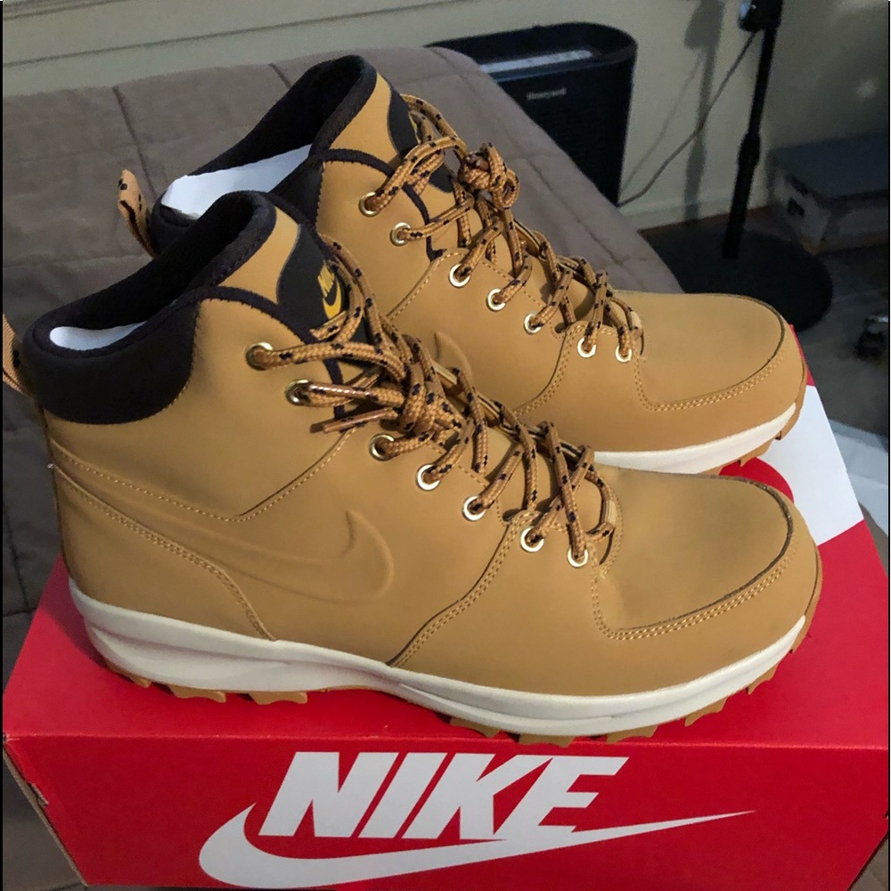Nike boots
